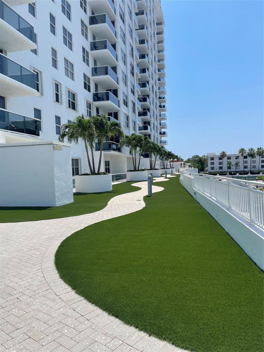 3015 N Ocean Boulevard, Unit 18J, Fort Lauderdale, FL 33308 Photo