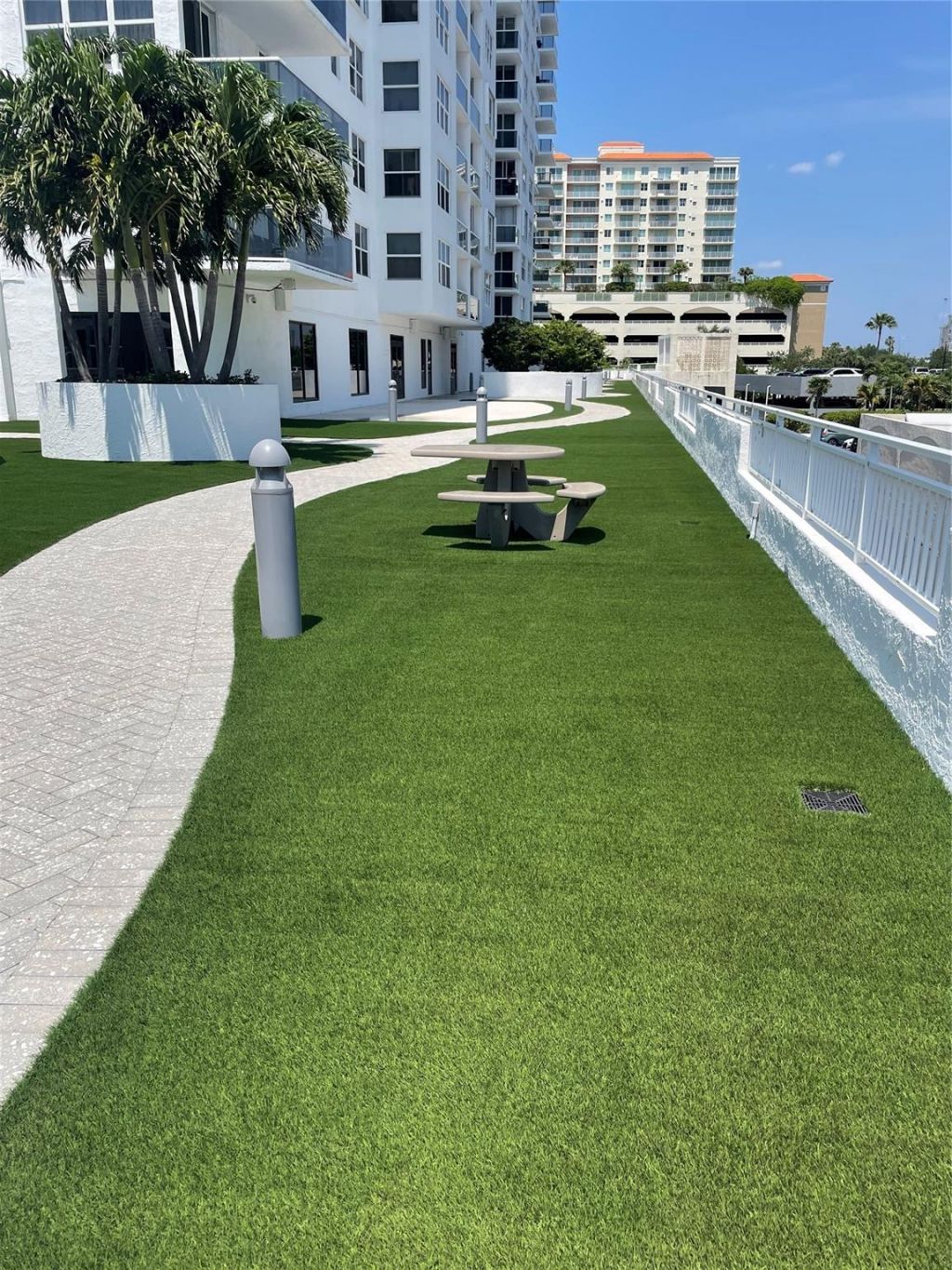 3015 N Ocean Boulevard, Unit 18J, Fort Lauderdale, FL 33308 Photo