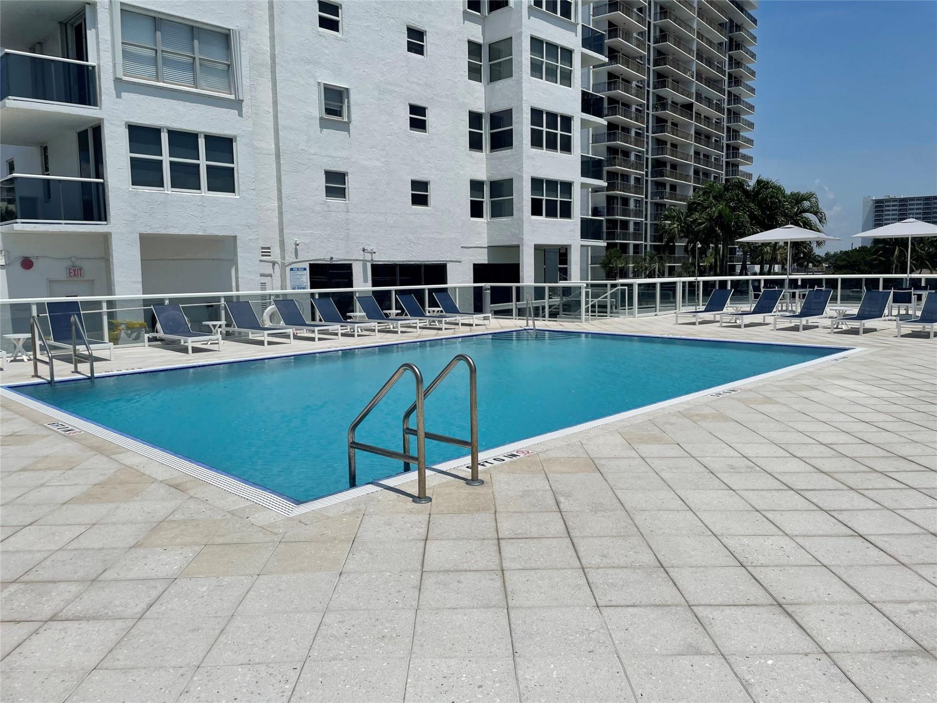 3015 N Ocean Boulevard, Unit 18J, Fort Lauderdale, FL 33308 Photo