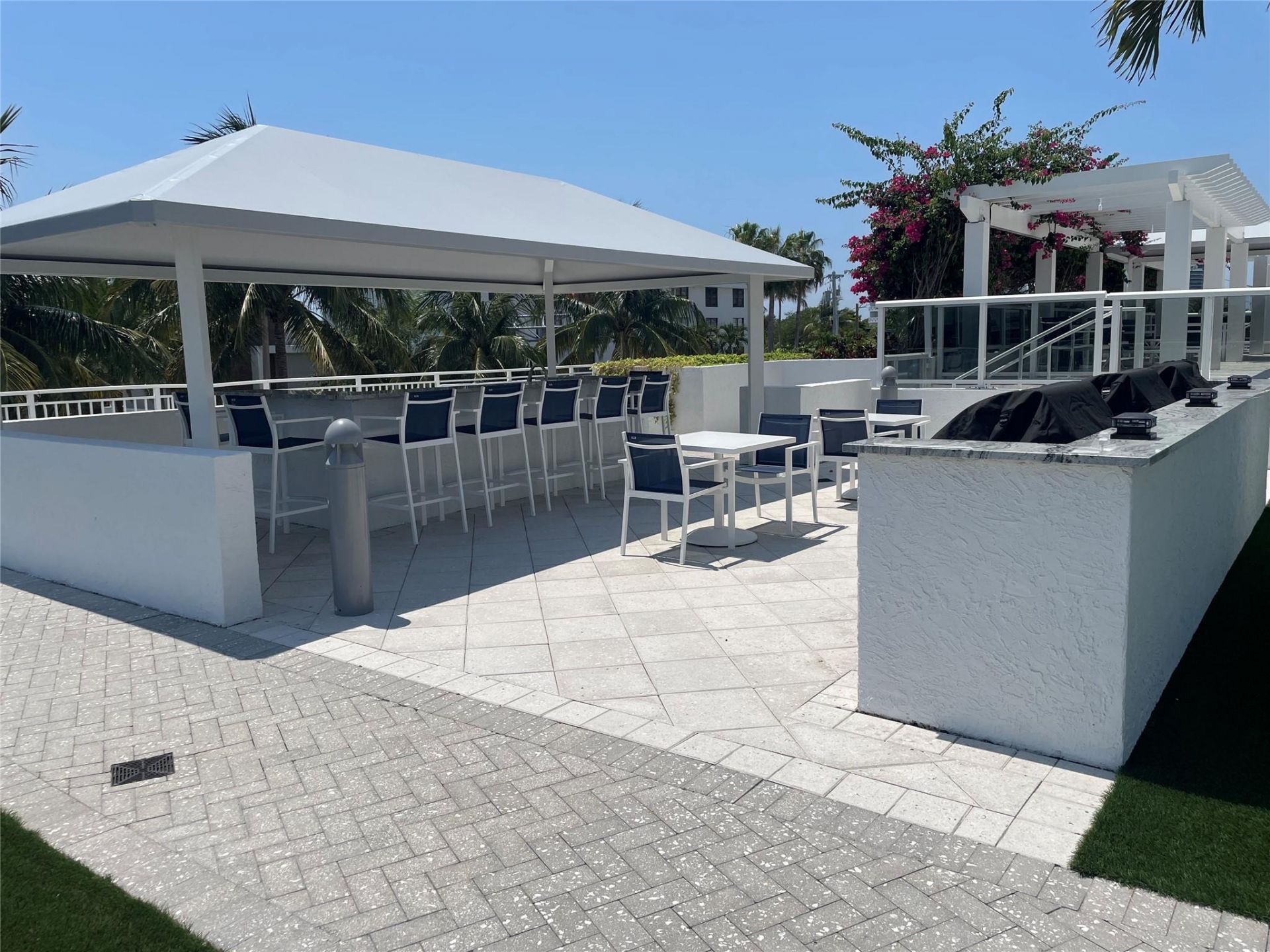 3015 N Ocean Boulevard, Unit 18J, Fort Lauderdale, FL 33308 Photo