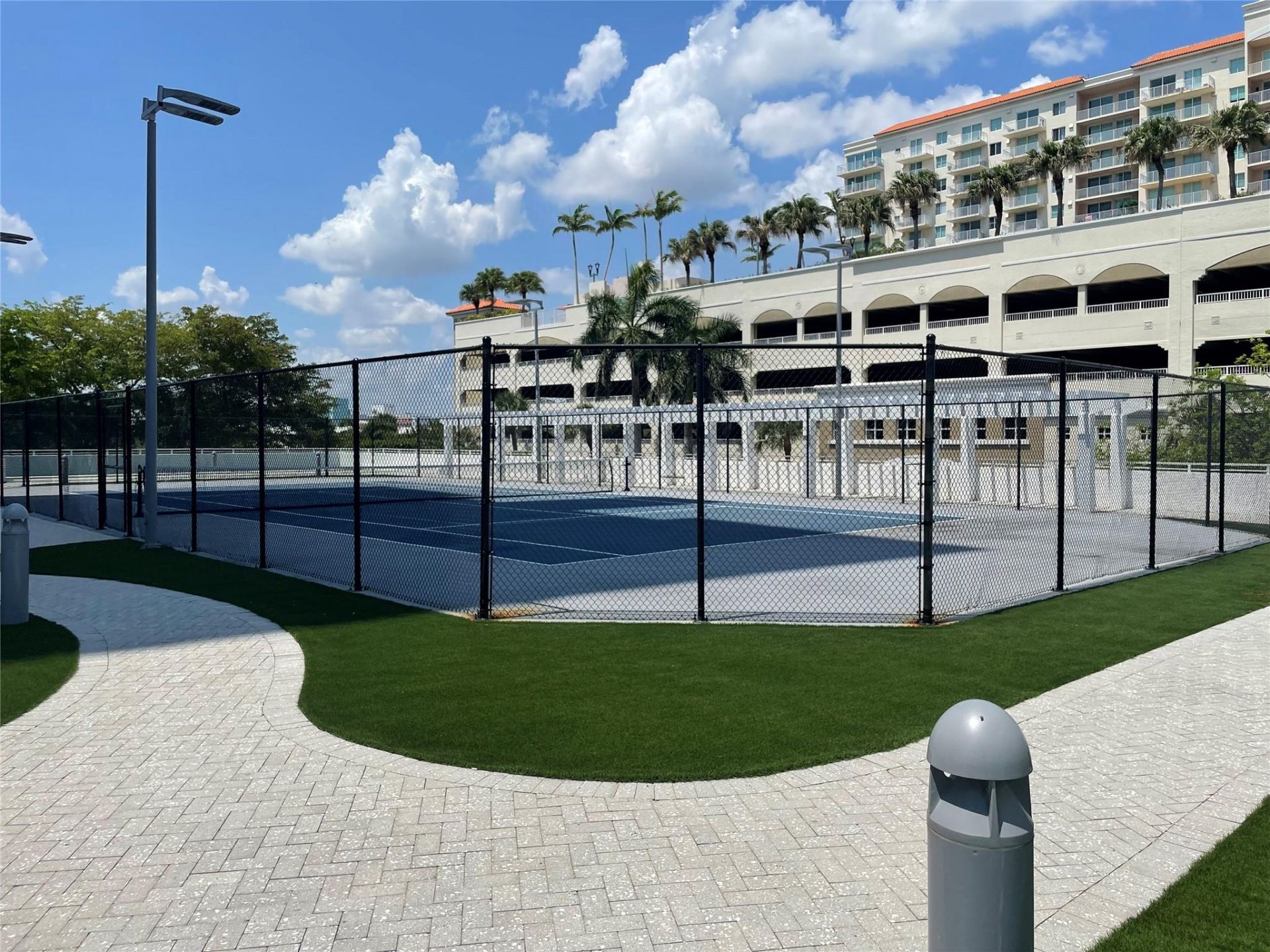 3015 N Ocean Boulevard, Unit 18J, Fort Lauderdale, FL 33308 Photo