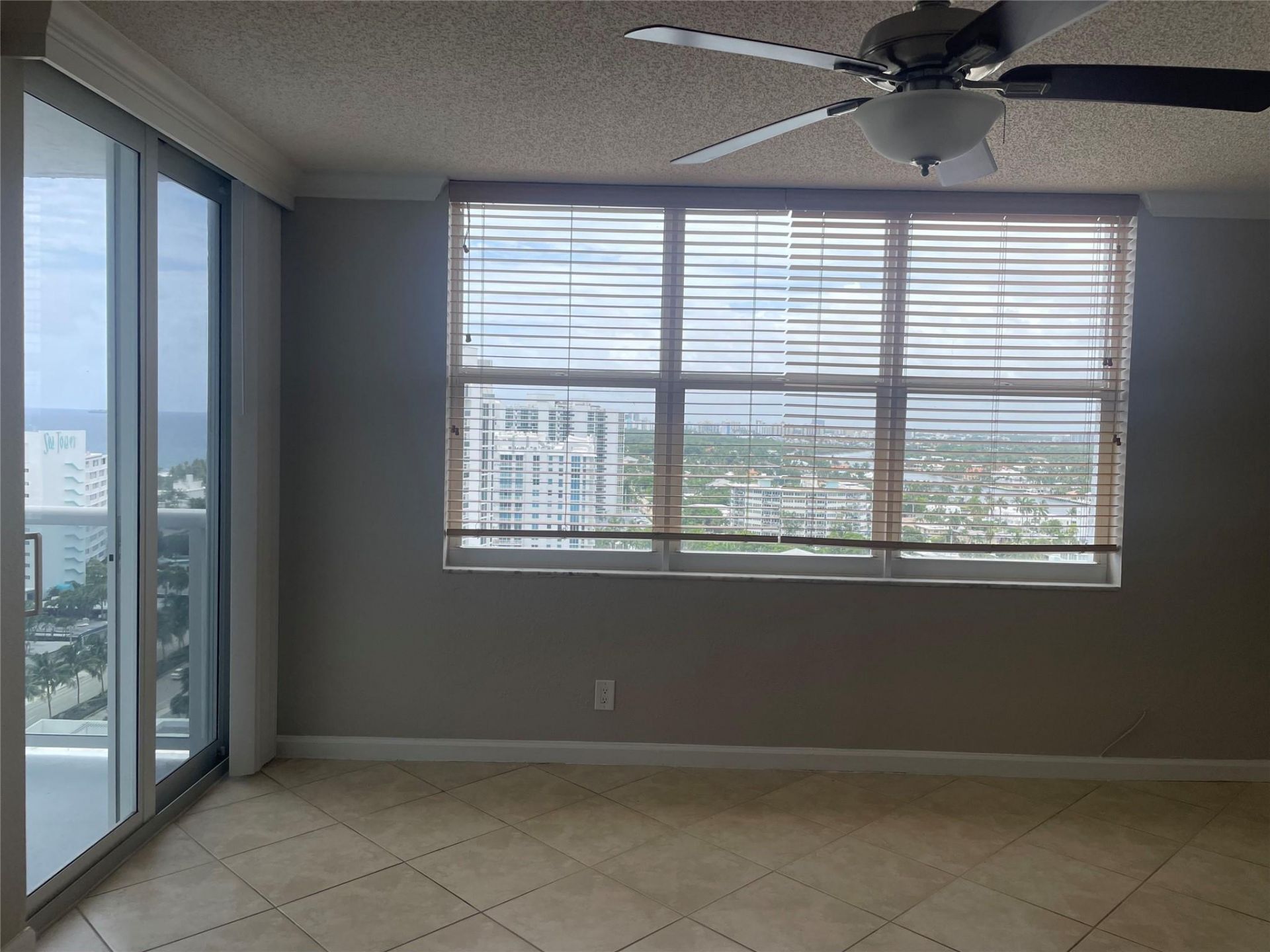 3015 N Ocean Boulevard, Unit 18J, Fort Lauderdale, FL 33308 Photo