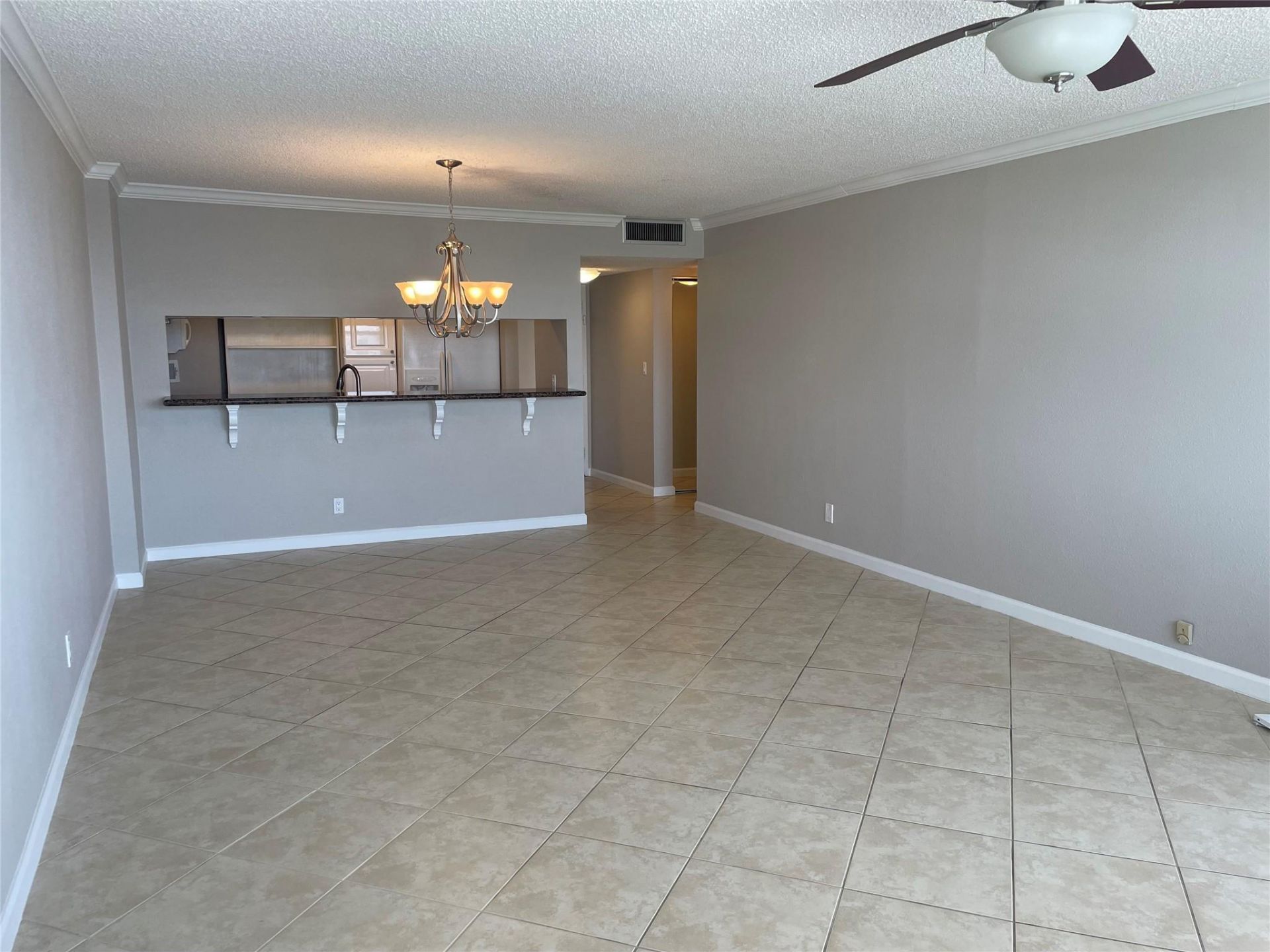 3015 N Ocean Boulevard, Unit 18J, Fort Lauderdale, FL 33308 Photo