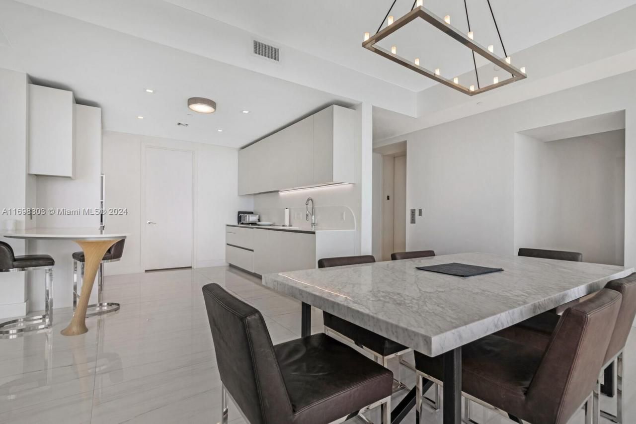 16901 Collins Ave, Unit 1402, Sunny Isles Beach, FL 33160 Photo