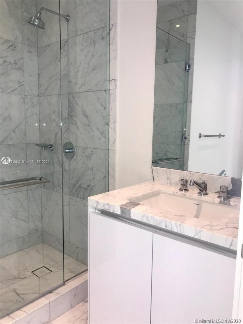 16901 Collins Ave, Unit 1402, Sunny Isles Beach, FL 33160 Photo