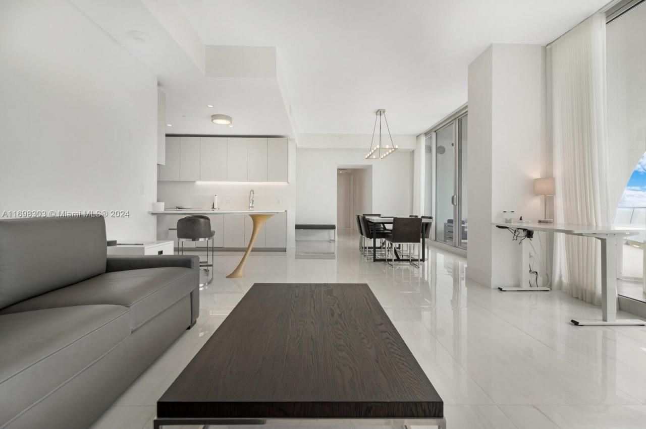 16901 Collins Ave, Unit 1402, Sunny Isles Beach, FL 33160 Photo