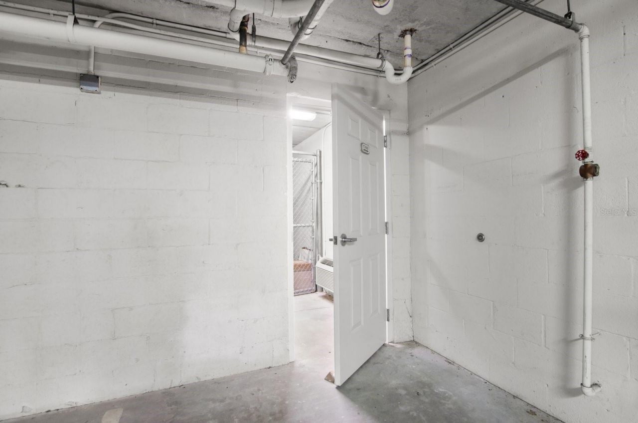 5209 Manorwood Drive, Unit 3A, Sarasota, FL 34235 Photo