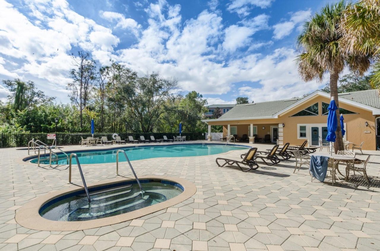 5209 Manorwood Drive, Unit 3A, Sarasota, FL 34235 Photo