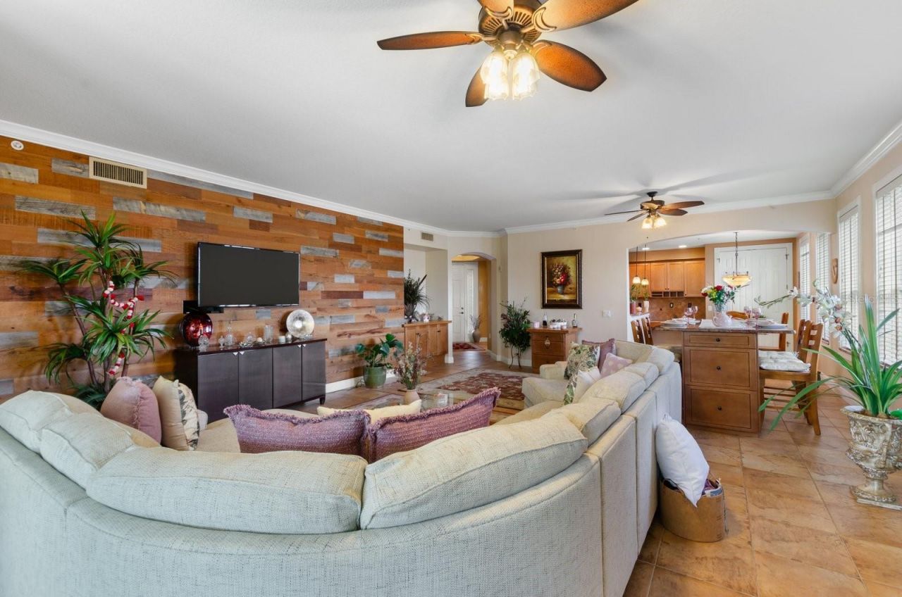 5209 Manorwood Drive, Unit 3A, Sarasota, FL 34235 Photo