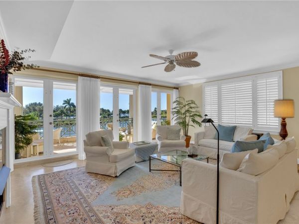 9019 Somerset Bay Lane, Unit 202, Vero Beach, FL 32963