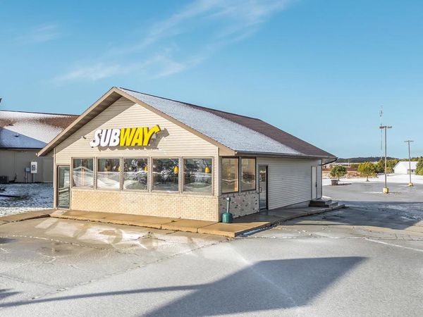 2217 LAKE STREET, Algoma, WI 54201