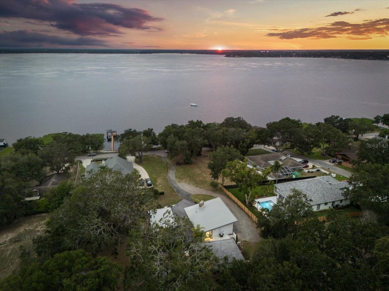 12550 Lakeshore Drive, Clermont, FL 34711 Photo