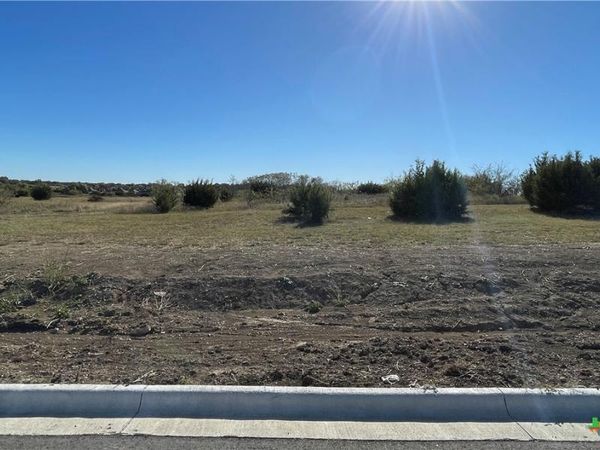 1632 Hunt Drive, Salado, TX 76571