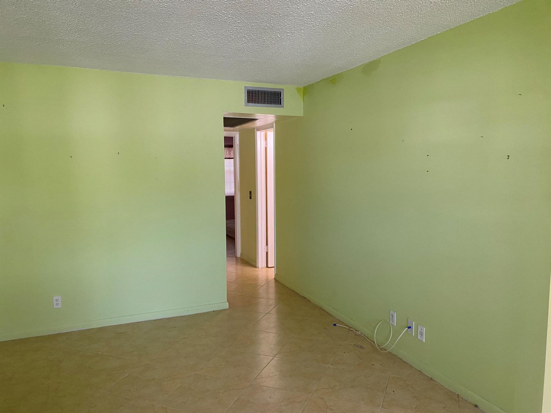 95 Cambridge E, Unit 95, West Palm Beach, FL 33417 Photo