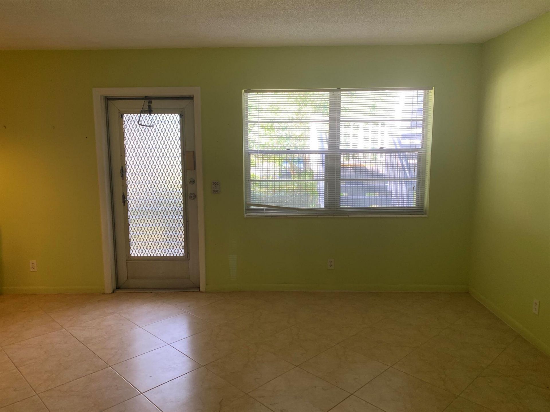 95 Cambridge E, Unit 95, West Palm Beach, FL 33417 Photo