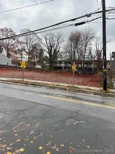 166 Hollow Tree Ridge, Darien, CT 06820 Main Photo