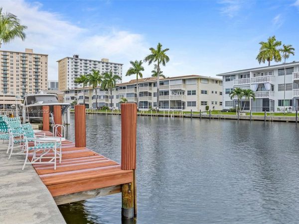 501 Blue Heron Dr, Unit 202-A, Hallandale Beach, FL 33009