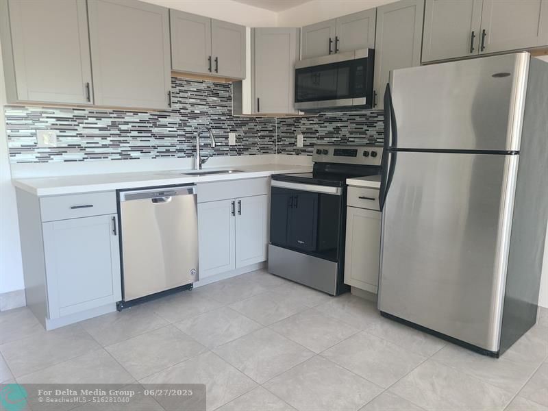 2719 Lincoln Street, Unit 4, Hollywood, FL 33020 Photo