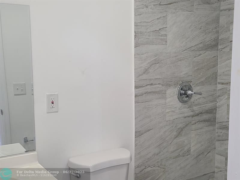 2719 Lincoln Street, Unit 4, Hollywood, FL 33020 Photo