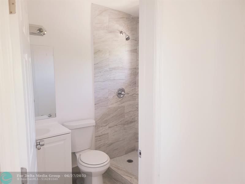 2719 Lincoln Street, Unit 4, Hollywood, FL 33020 Photo