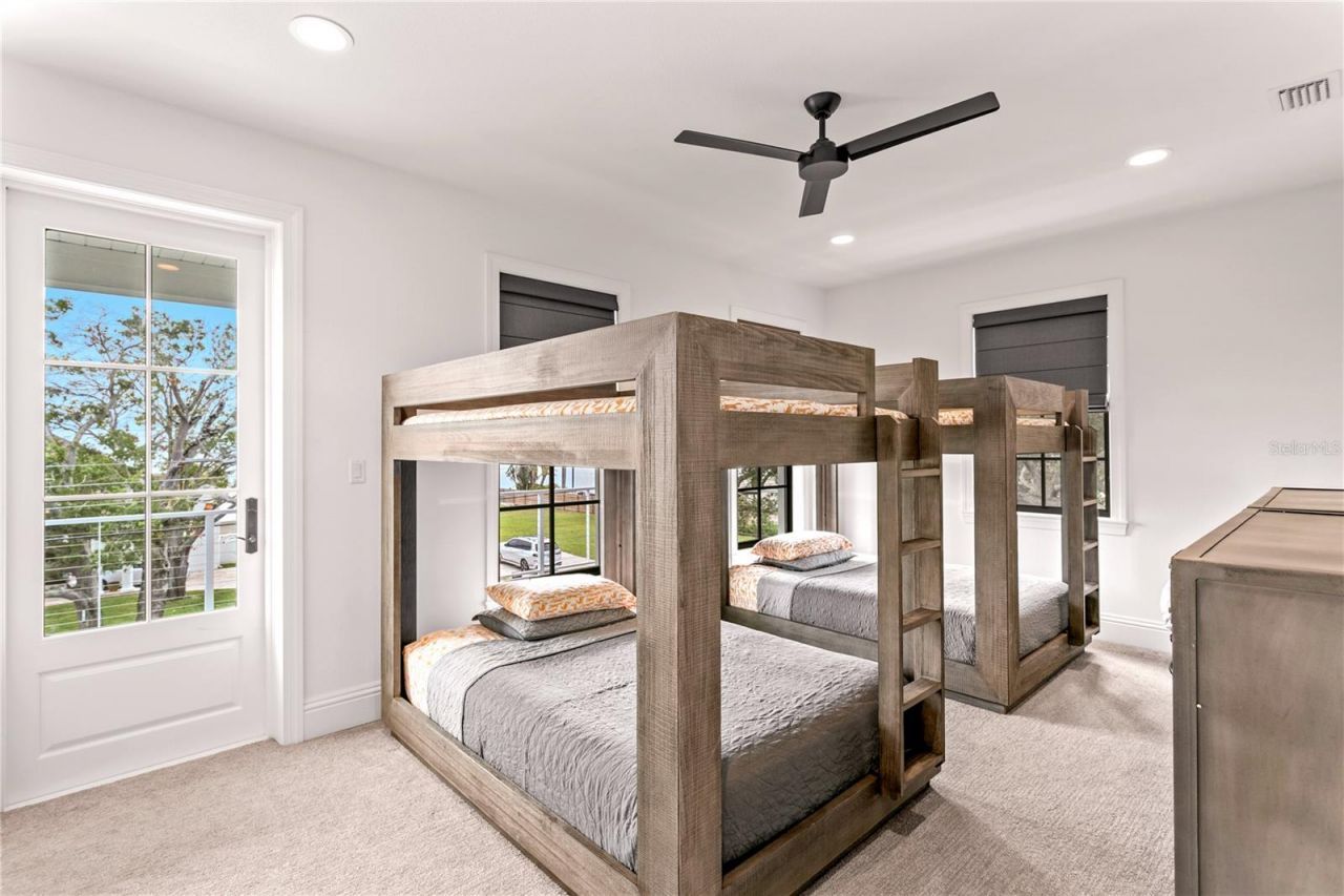 5811 Mariner Street, Tampa, FL 33609 Photo