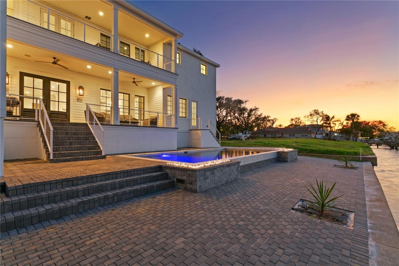 5811 Mariner Street, Tampa, FL 33609 Photo