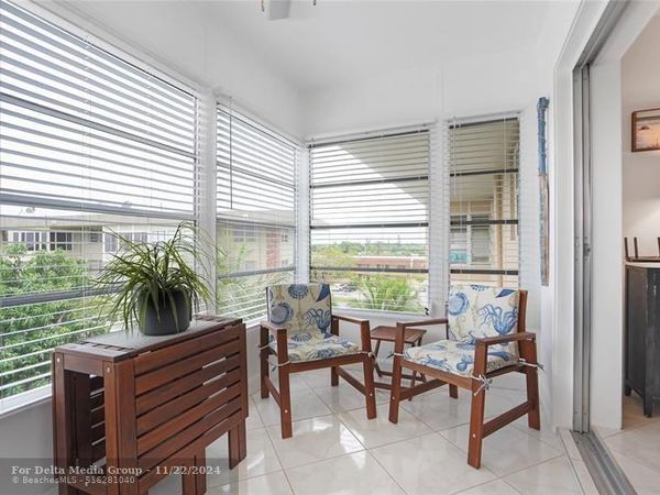 3051 NW 46th Ave, Unit 407, Lauderdale Lakes, FL 33313