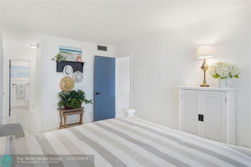 3051 NW 46th Avenue, Unit 407, Lauderdale Lakes, FL 33313 Photo