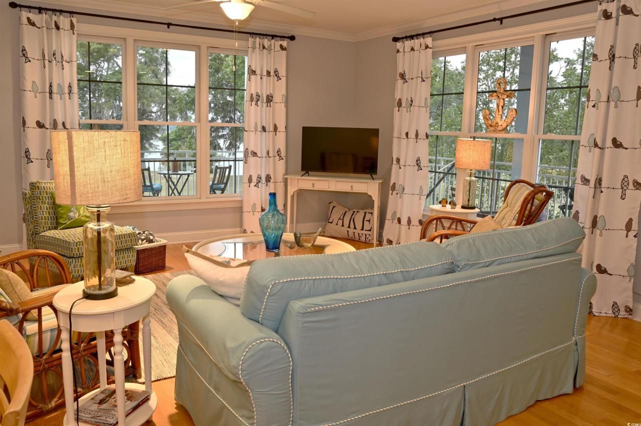 1090 Bridgeview Lane Photo 12