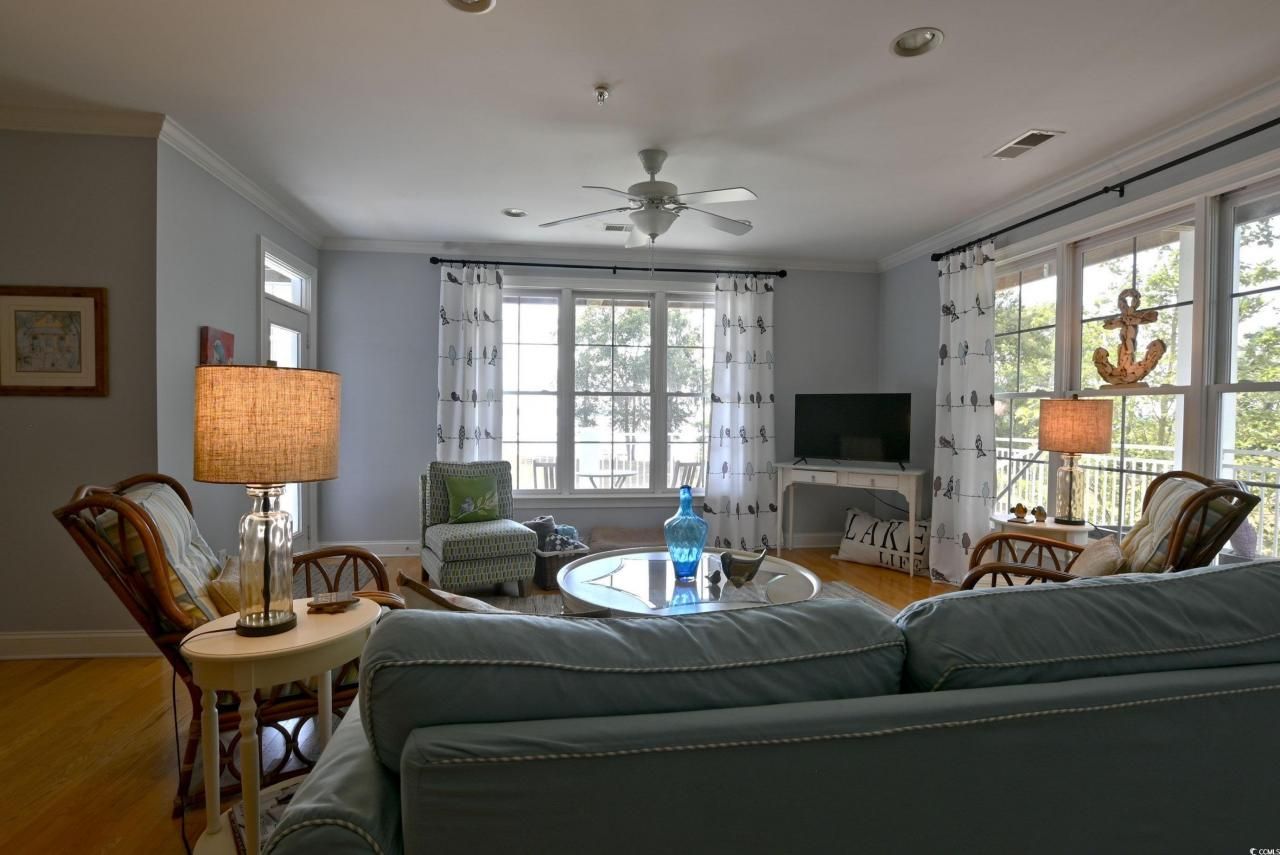 1090 Bridgeview Lane Photo 16