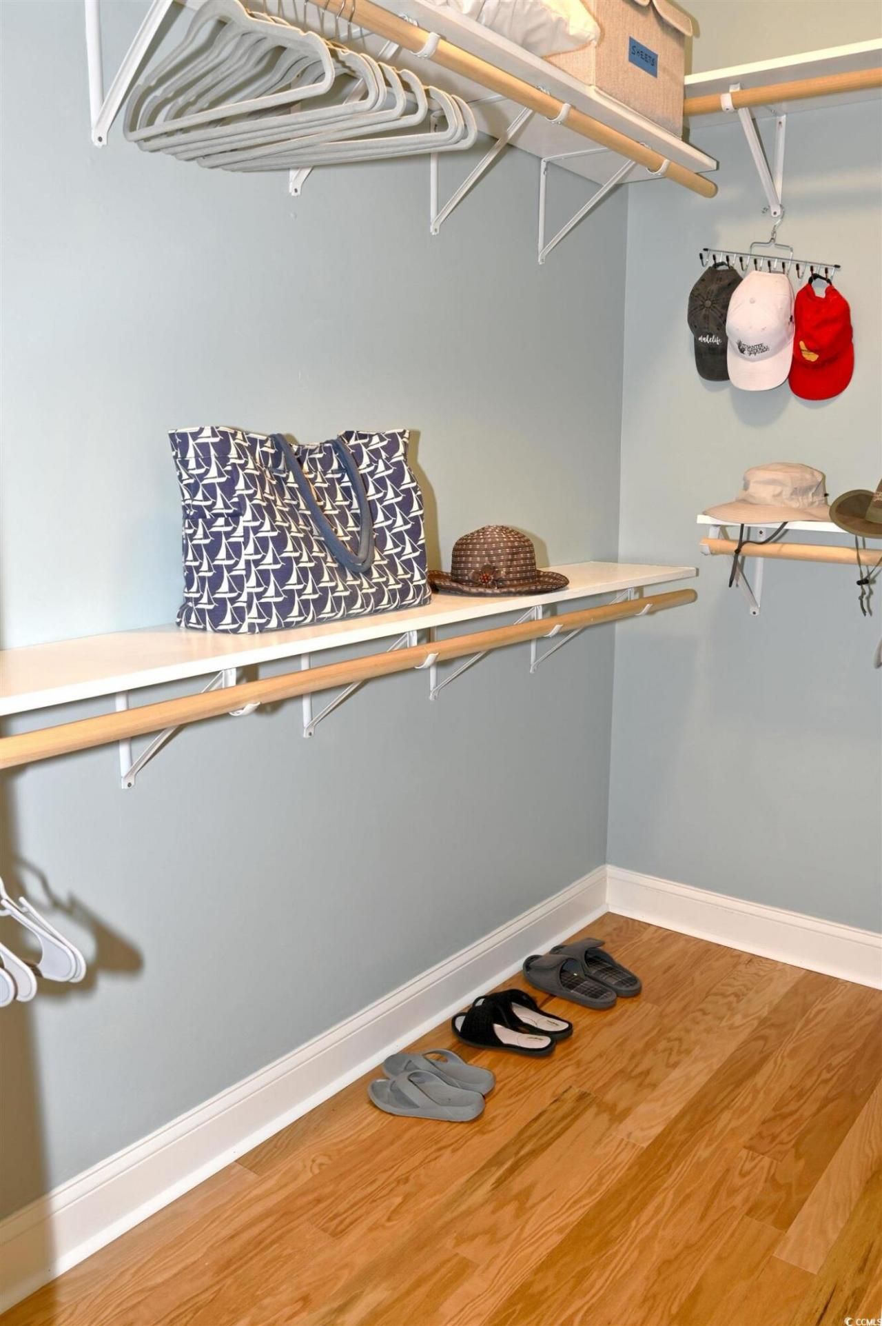 1090 Bridgeview Lane Photo 23