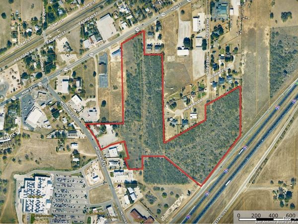 19260 MCDONALD ST, Lytle, TX 78052