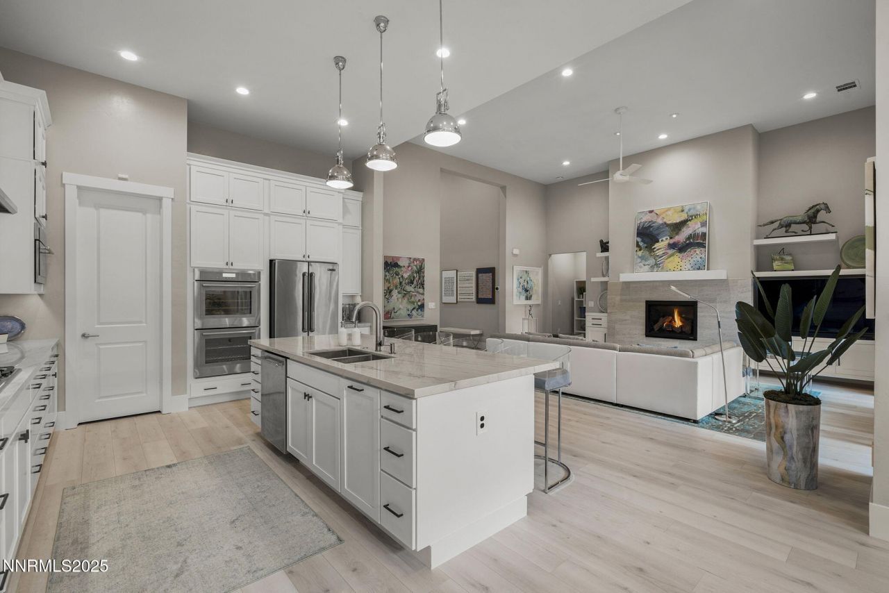 718 W Pleasant Oak Trail, Reno, NV 89511 Photo