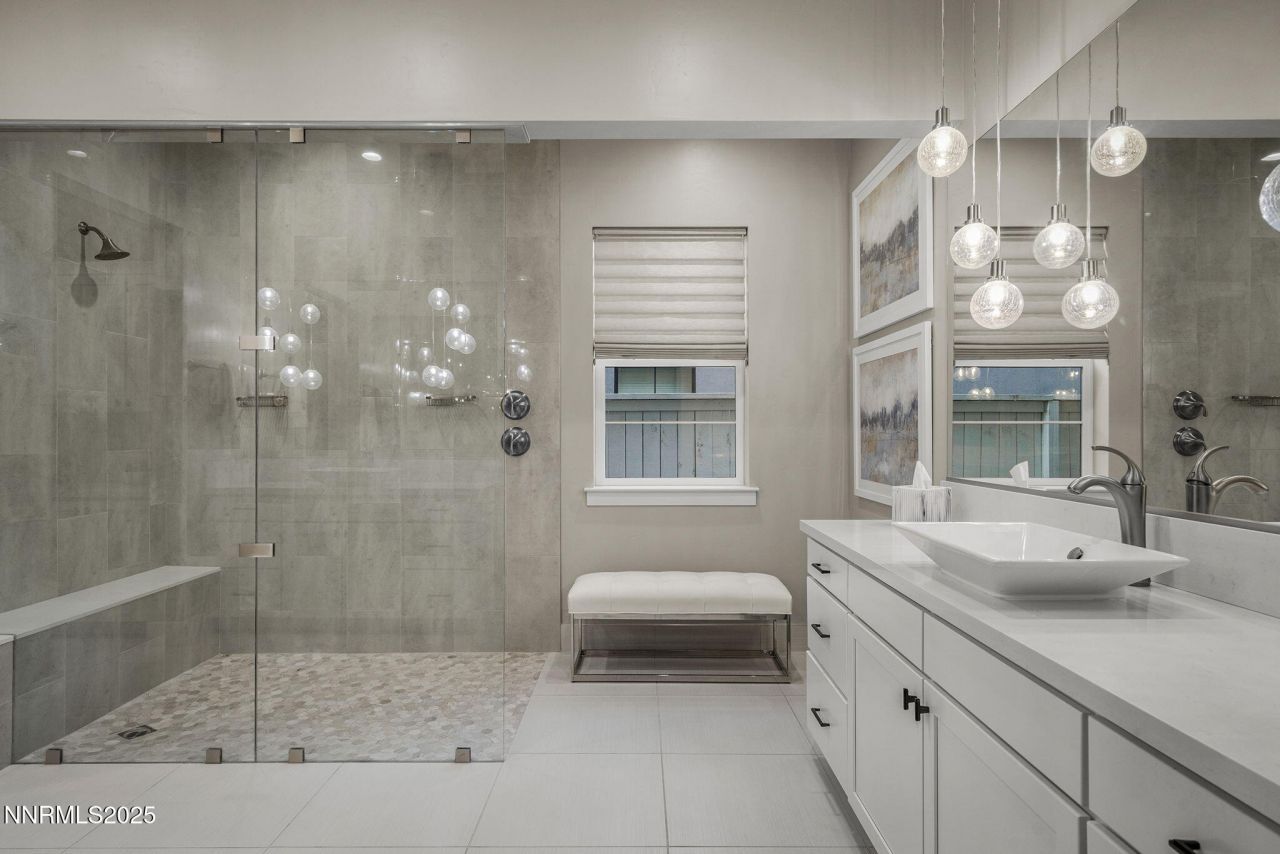 718 W Pleasant Oak Trail, Reno, NV 89511 Photo