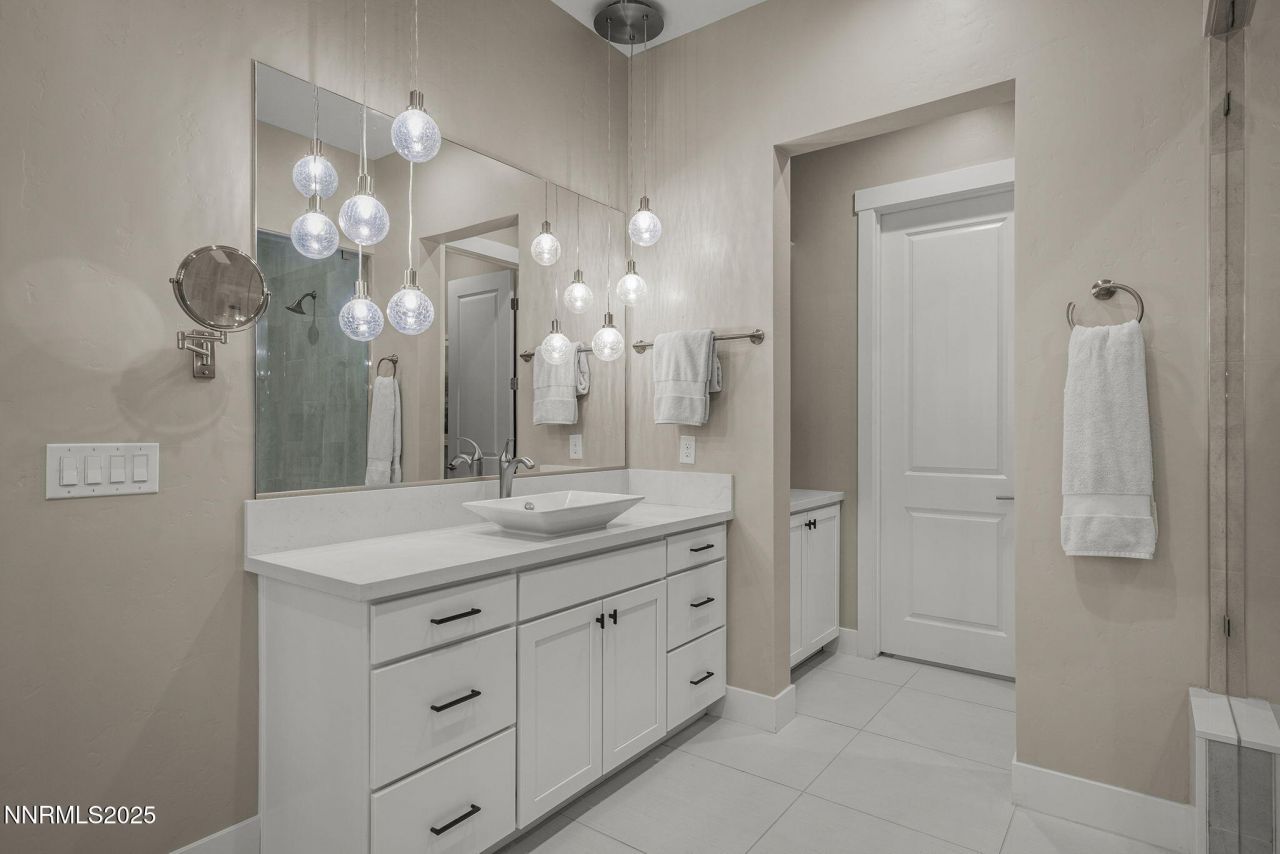 718 W Pleasant Oak Trail, Reno, NV 89511 Photo