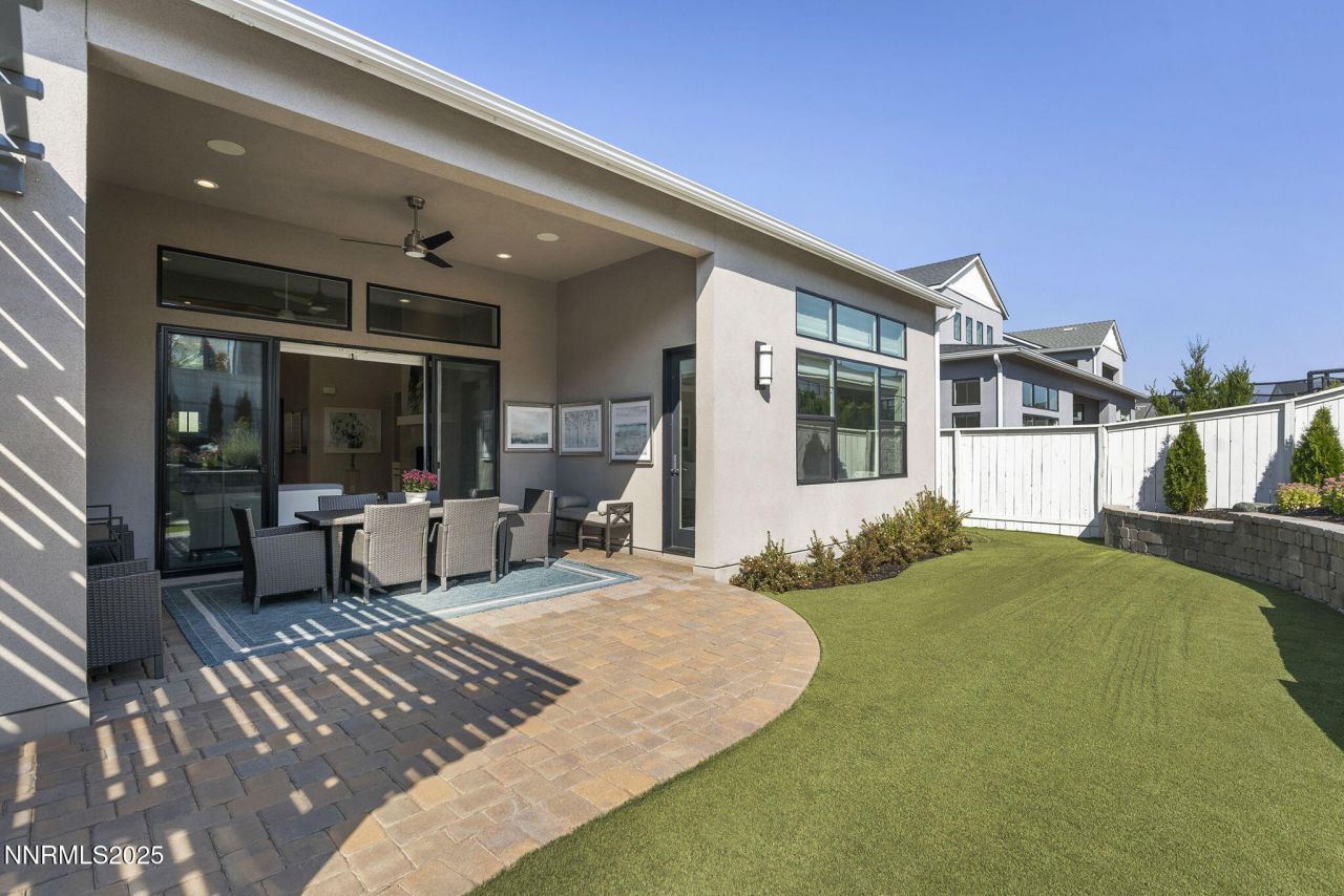 718 W Pleasant Oak Trail, Reno, NV 89511 Photo