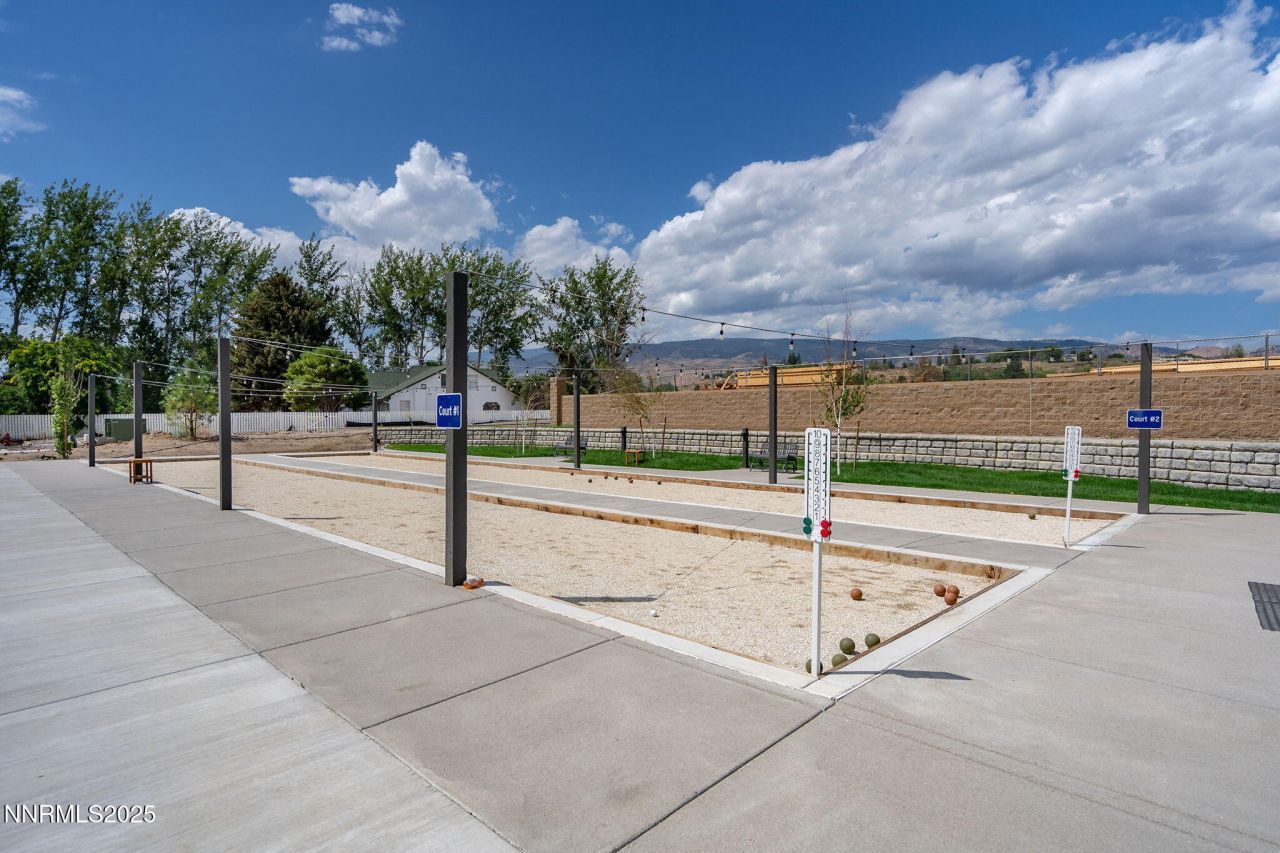 718 W Pleasant Oak Trail, Reno, NV 89511 Photo