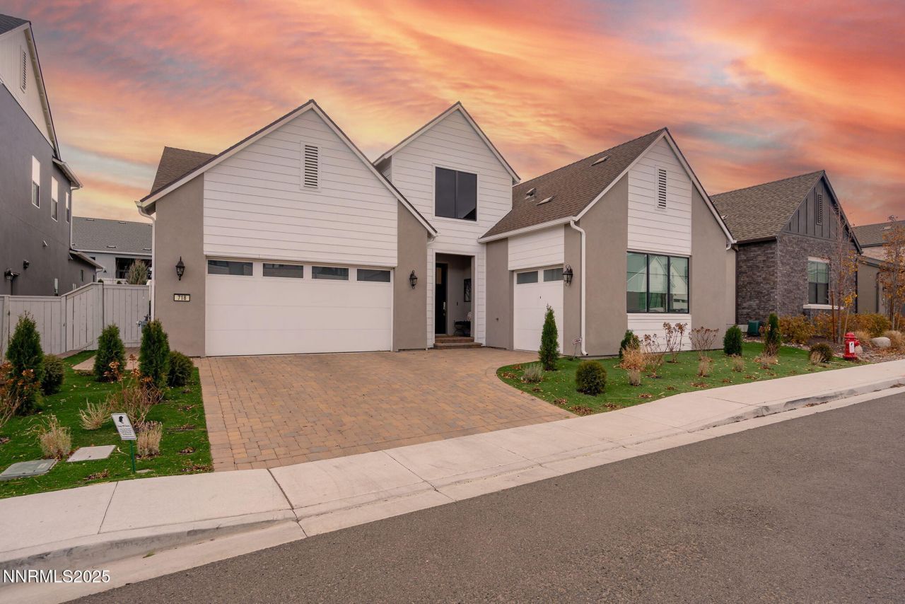 718 W Pleasant Oak Trail, Reno, NV 89511 Photo