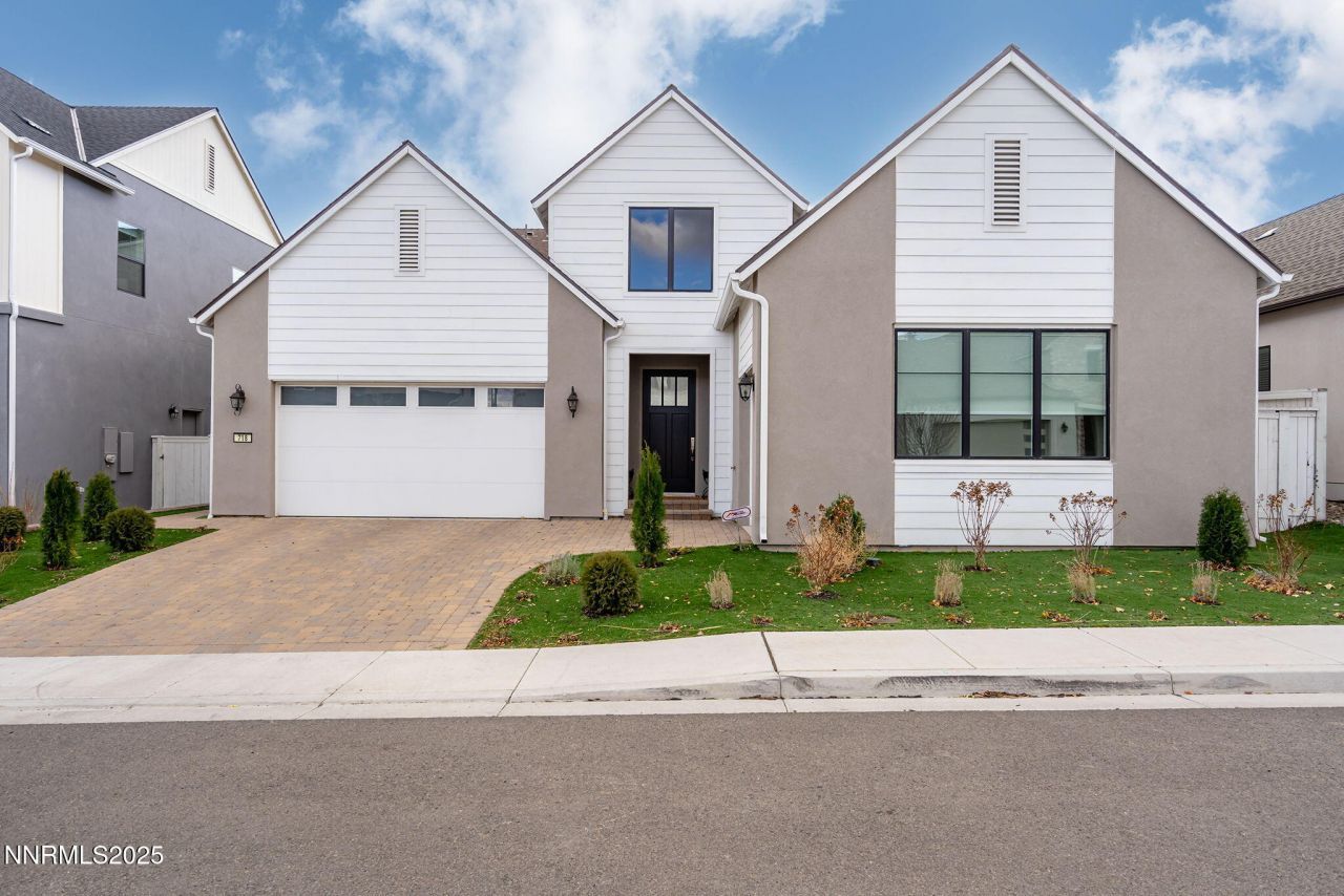 718 W Pleasant Oak Trail, Reno, NV 89511 Photo