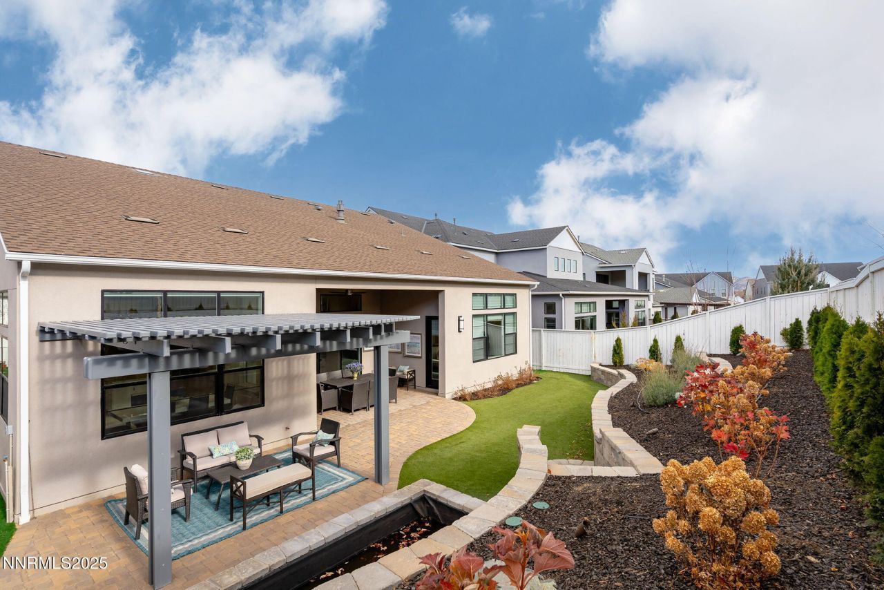 718 W Pleasant Oak Trail, Reno, NV 89511 Photo