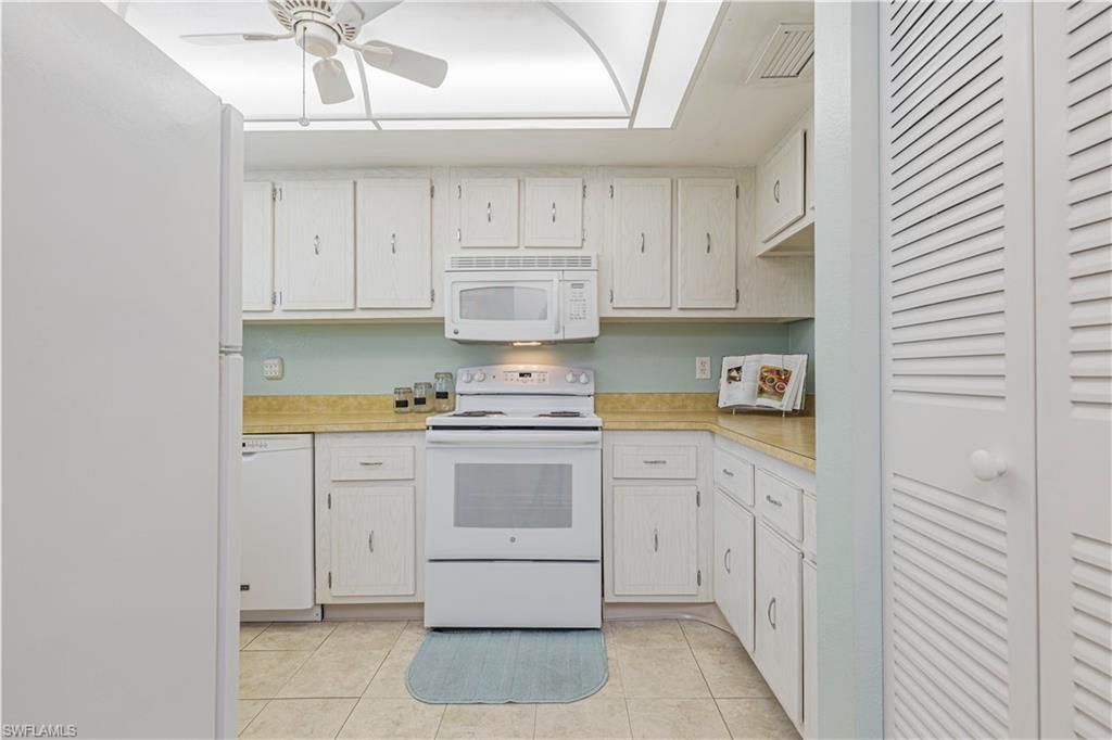 7043 New Post Dr, Unit 7, North Fort Myers, FL 33917 Photo