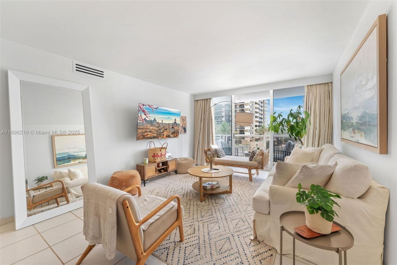 5700 Collins Ave, Unit 5B, Miami Beach, FL 33140 Photo
