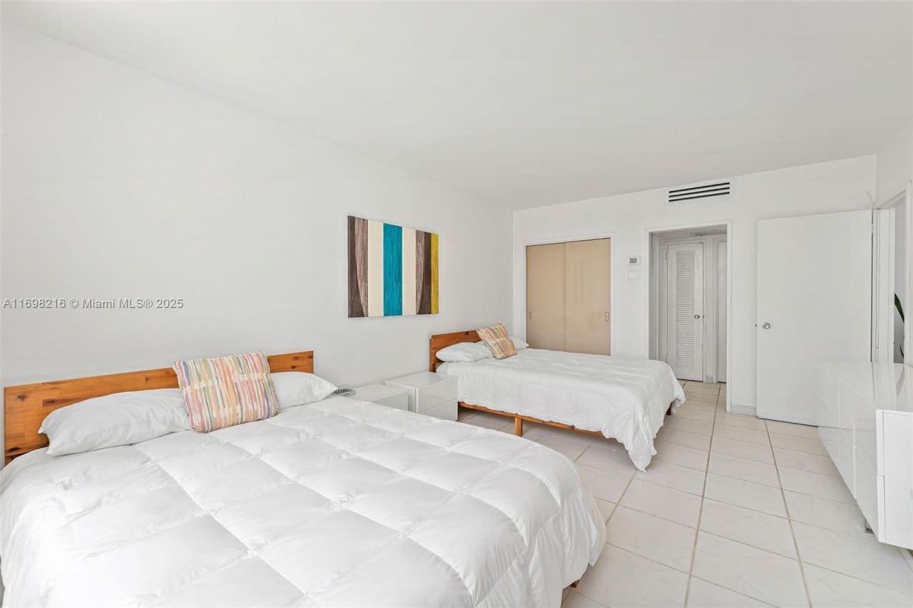 5700 Collins Ave, Unit 5B, Miami Beach, FL 33140 Photo