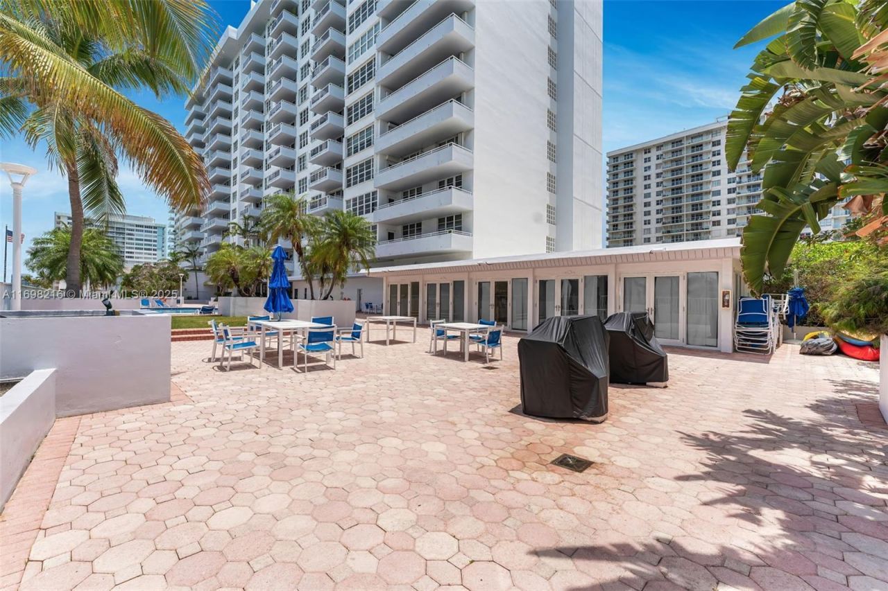 5700 Collins Ave, Unit 5B, Miami Beach, FL 33140 Photo