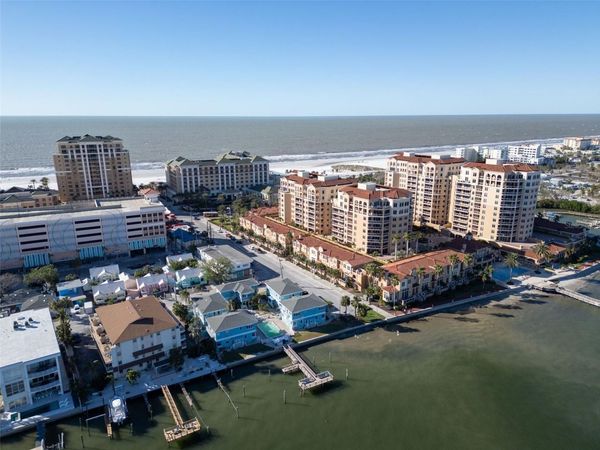 483 E SHORE DRIVE, Unit D3, CLEARWATER BEACH, FL 33767