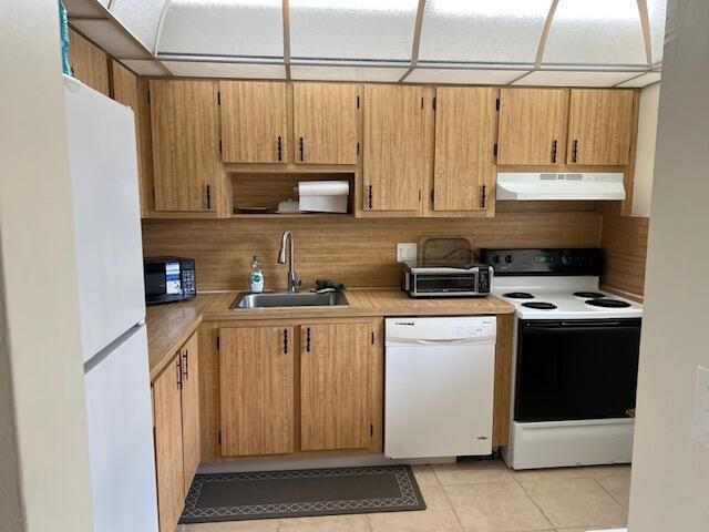 6700 Royal Palm Boulevard, Unit D108, Margate, FL 33063 Photo