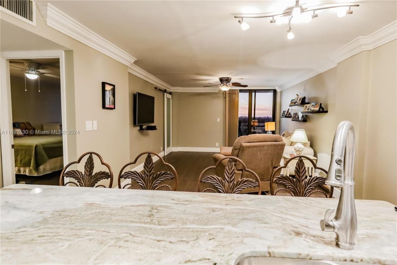 1600 S Ocean Dr, Unit 10C, Hollywood, FL 33019 Photo