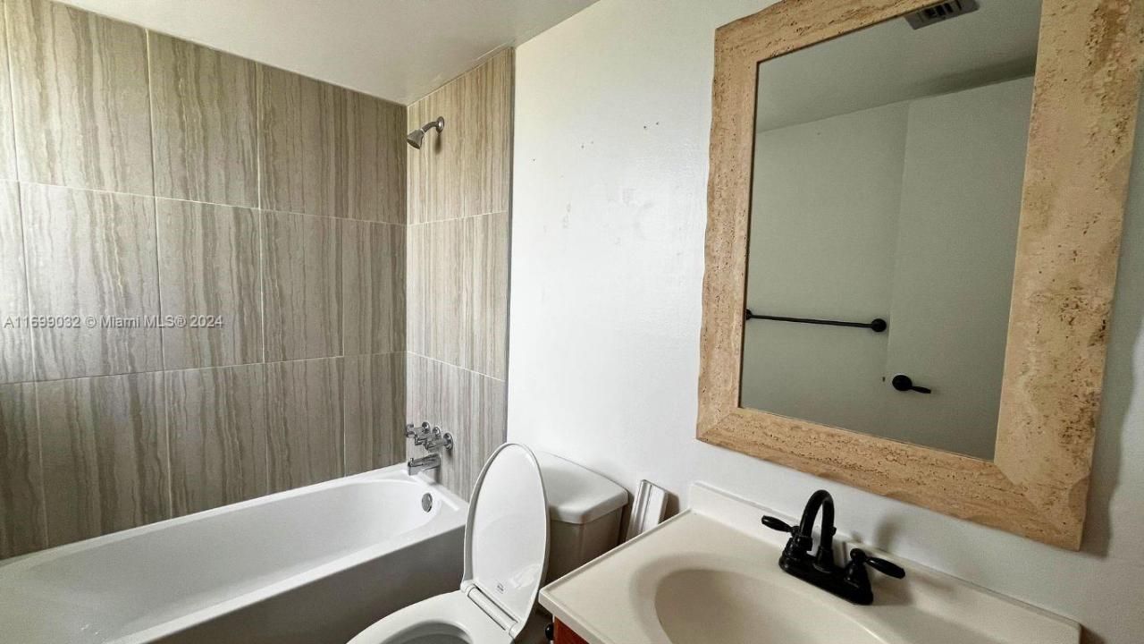 1811 Jefferson St, Unit 705, Hollywood, FL 33020 Photo