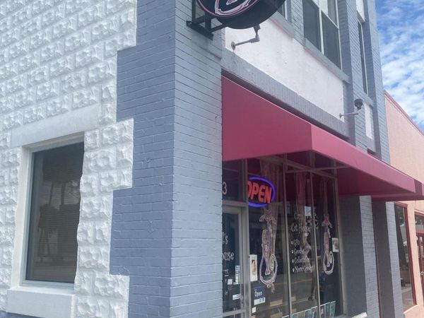 813 Main Street, Daytona Beach, FL 32118