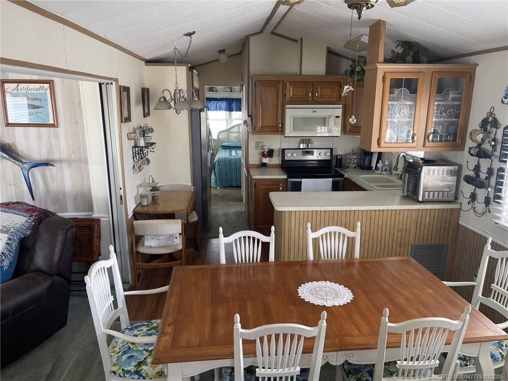 691 Nettles Boulevard, Jensen Beach, FL 34957 Photo